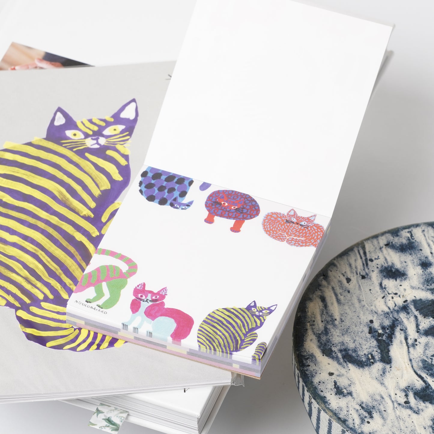 Mirocomachiko Square Memo Pad