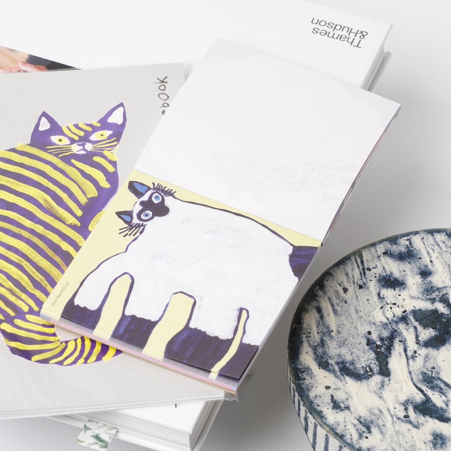 Mirocomachiko Square Memo Pad