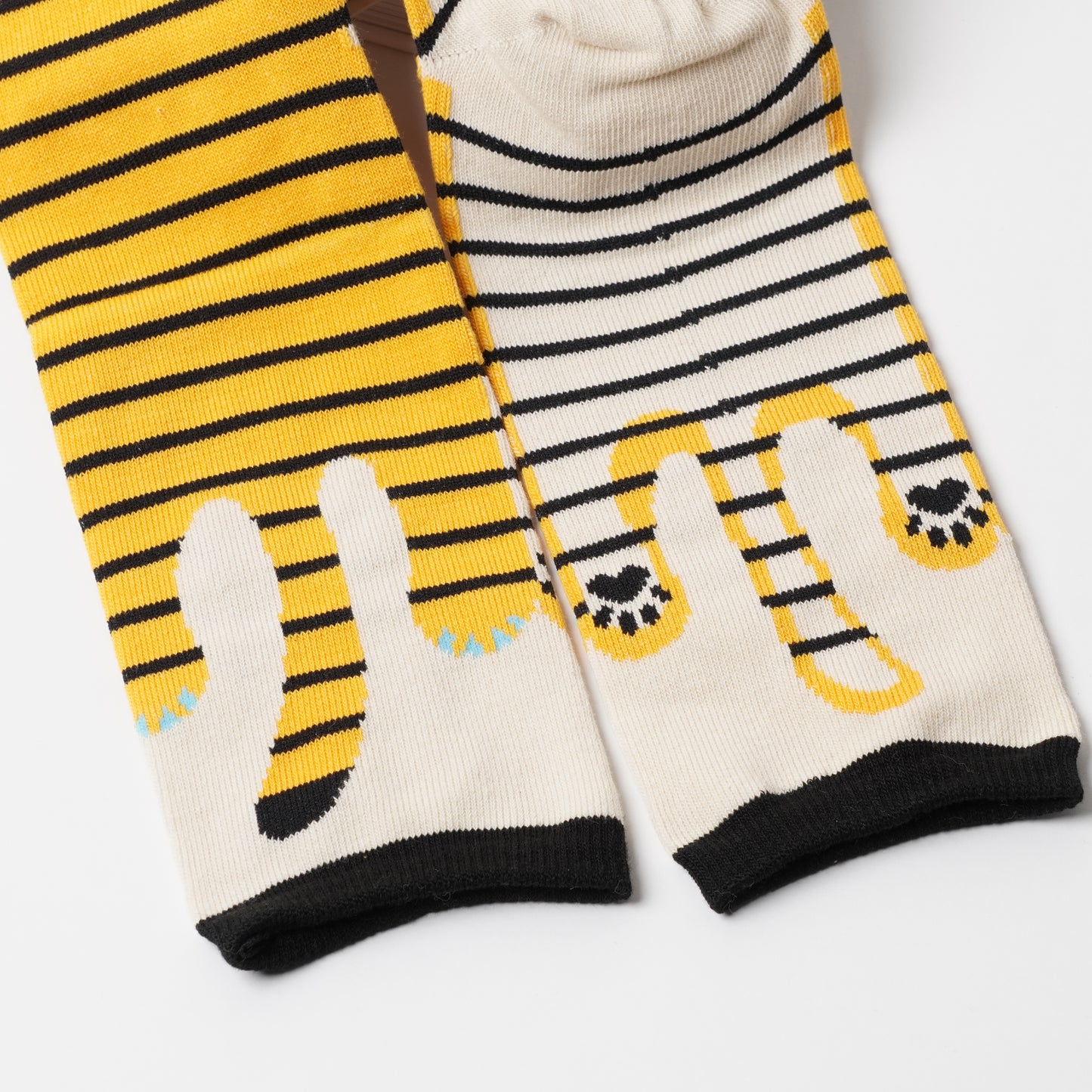 KAYA Tiger Tabi Socks - Japanese Split-Toe Socks