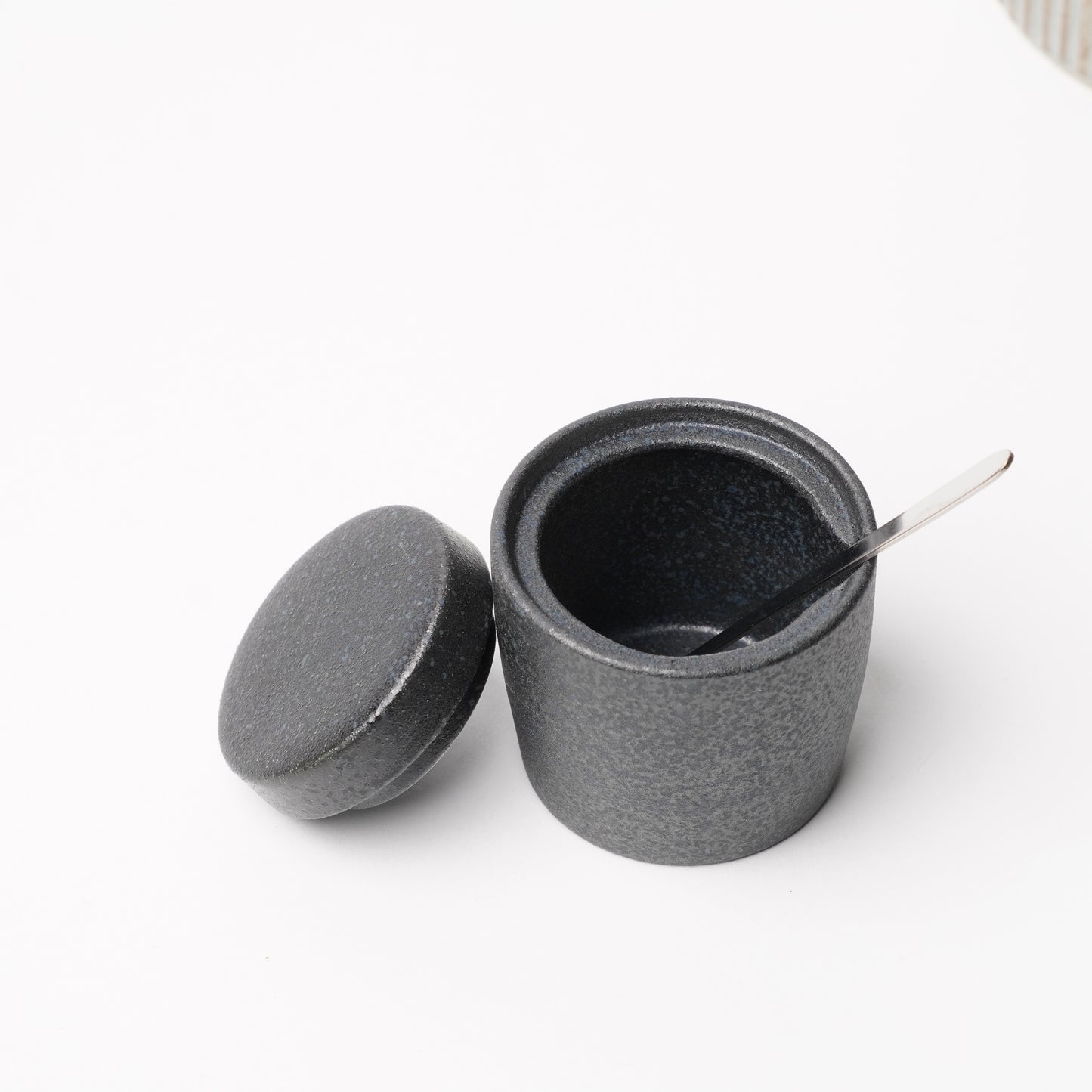 SHIKIKA Condiment Container with Spoon
