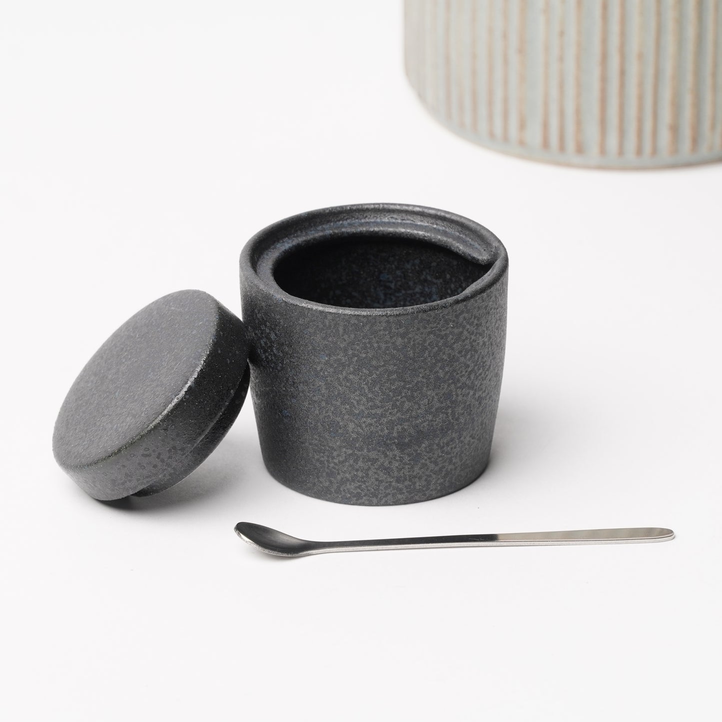 SHIKIKA Condiment Container with Spoon