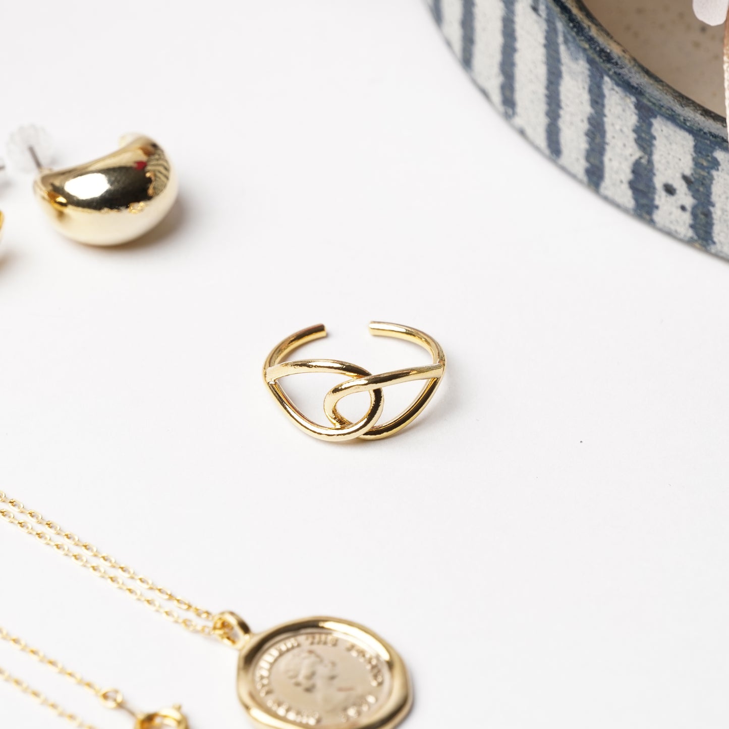 Japanese Infinity Statement Ring - Melody Accessory