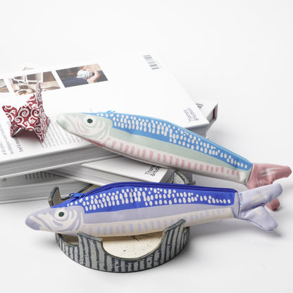 EL COMMUN OSAKANACASE Fish Pen Case