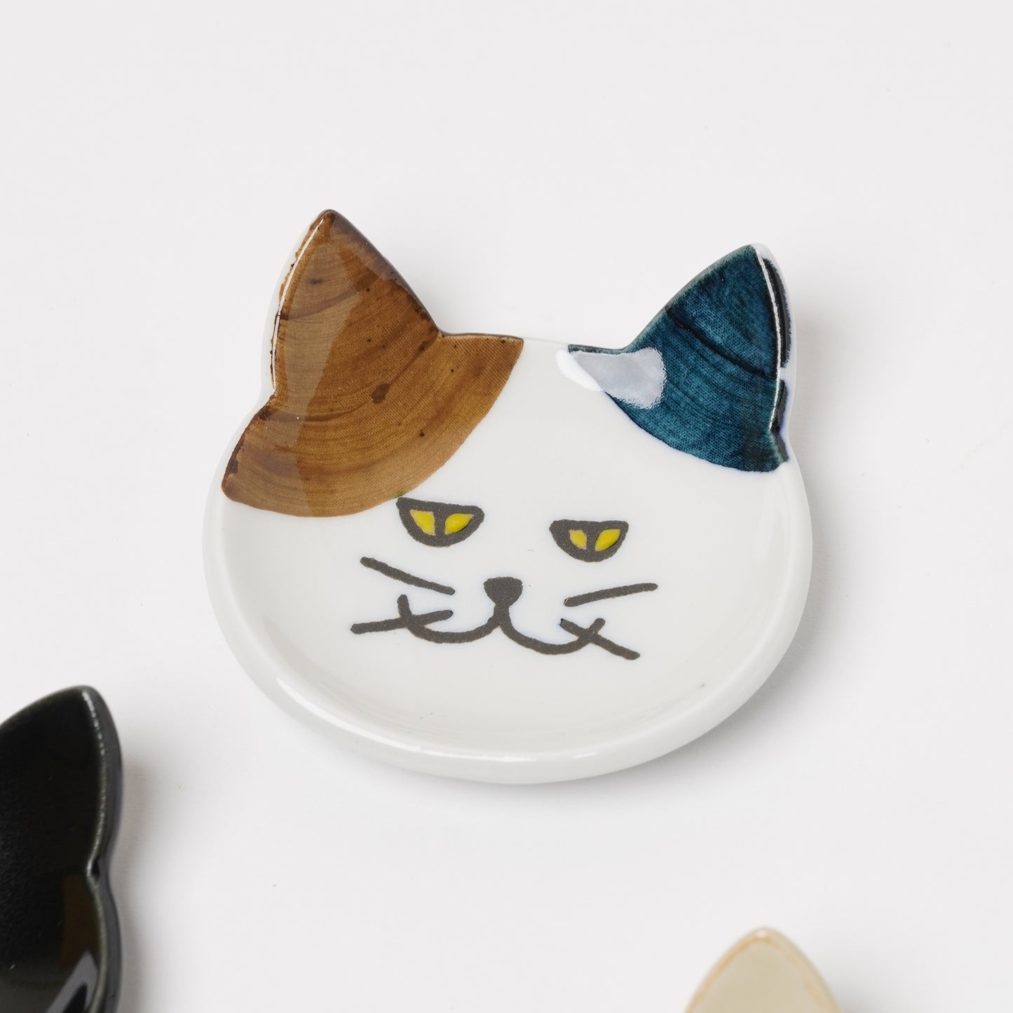 Busaneko Cat Face Chopstick Rest