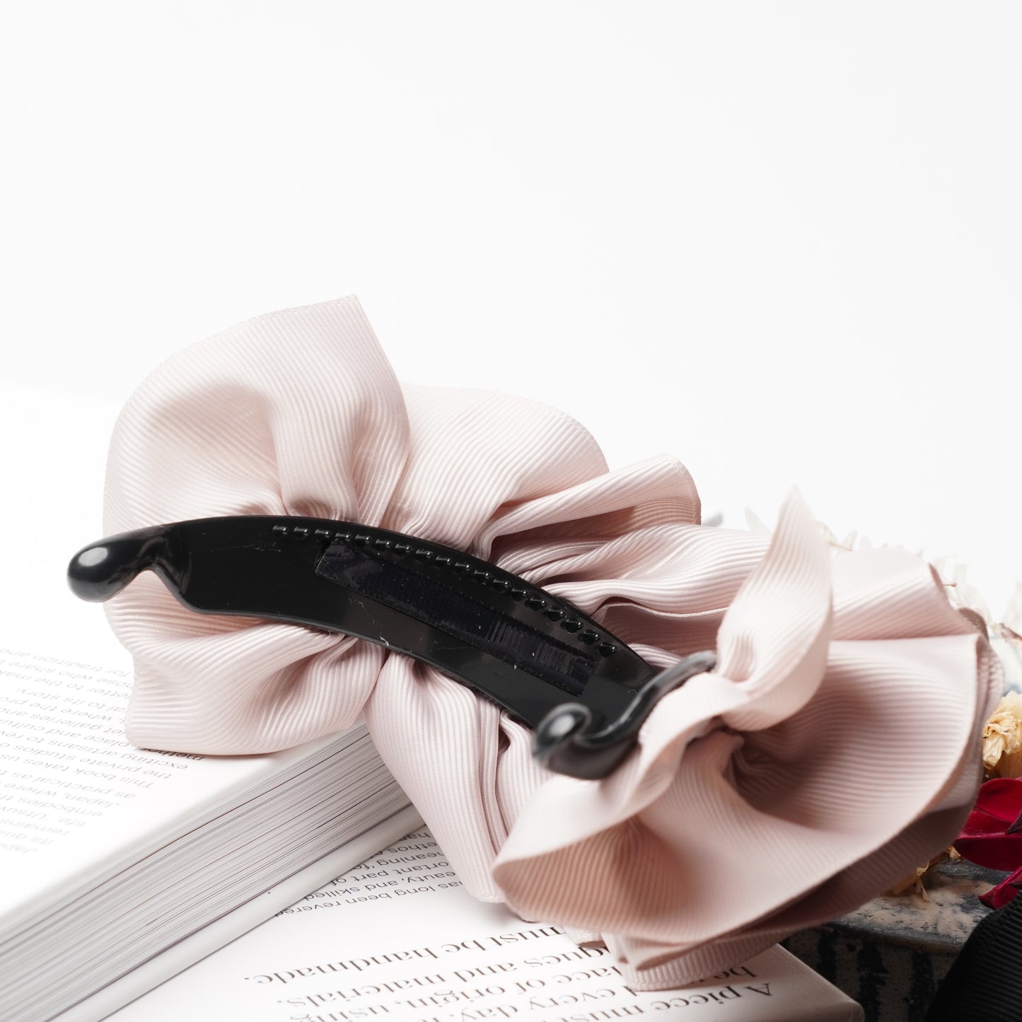 Non-Slip Ribbon Banana Hair Clip