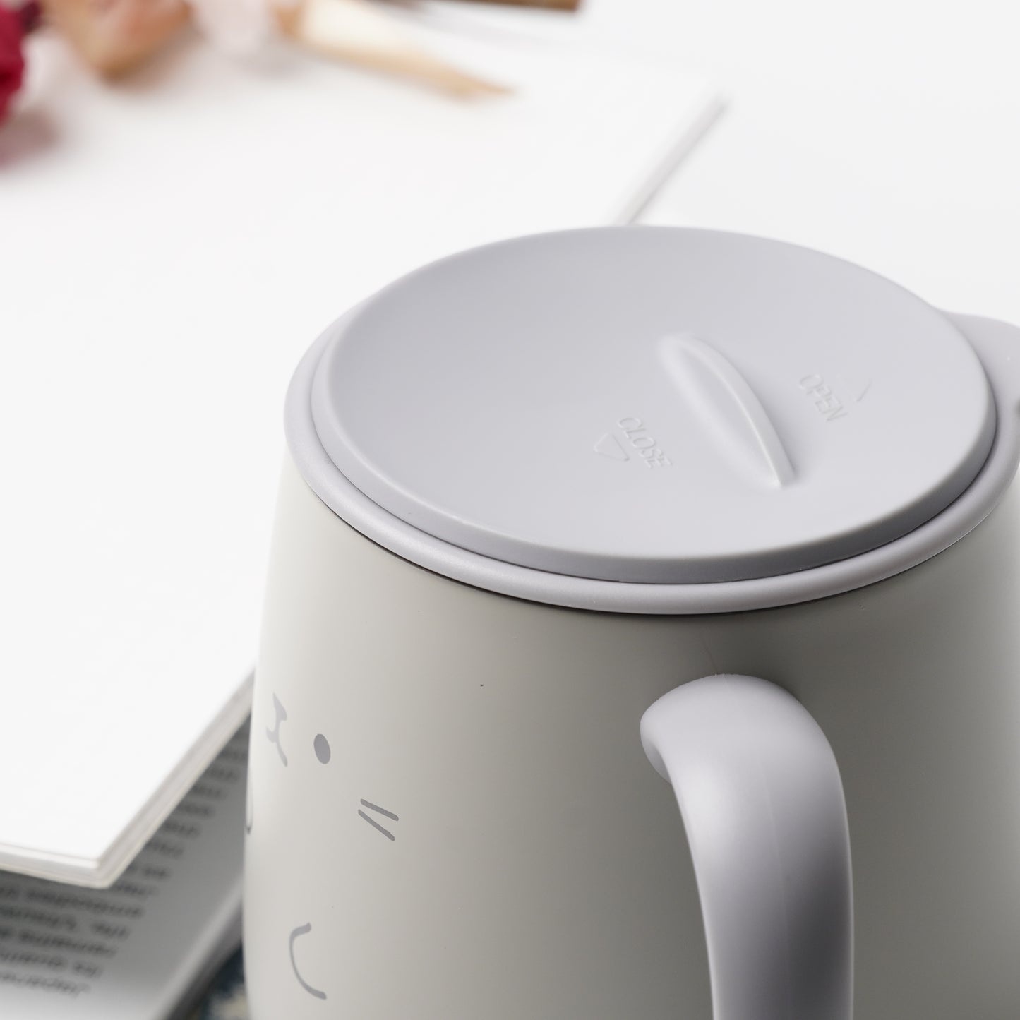 Lidded Stainless Steel Insulated Mug with Handle - Cat