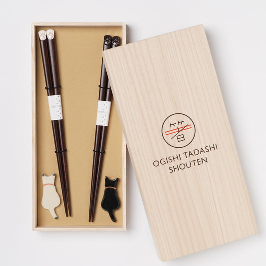 Japanese Cat Chopsticks Gift Set - Pair with Chopstick Rests Black and White