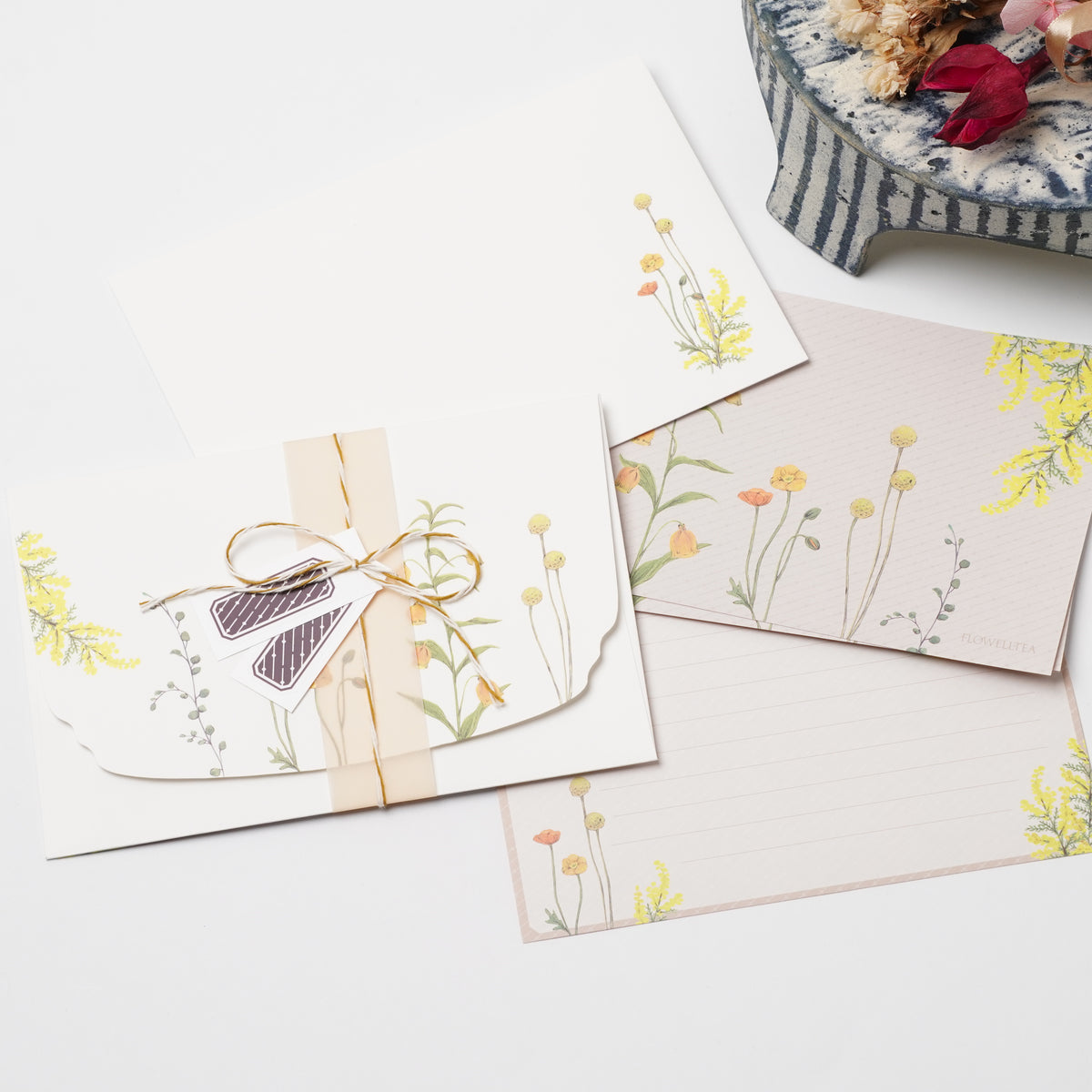 Floral Letter Set – Yellow Flowers "Veil"
