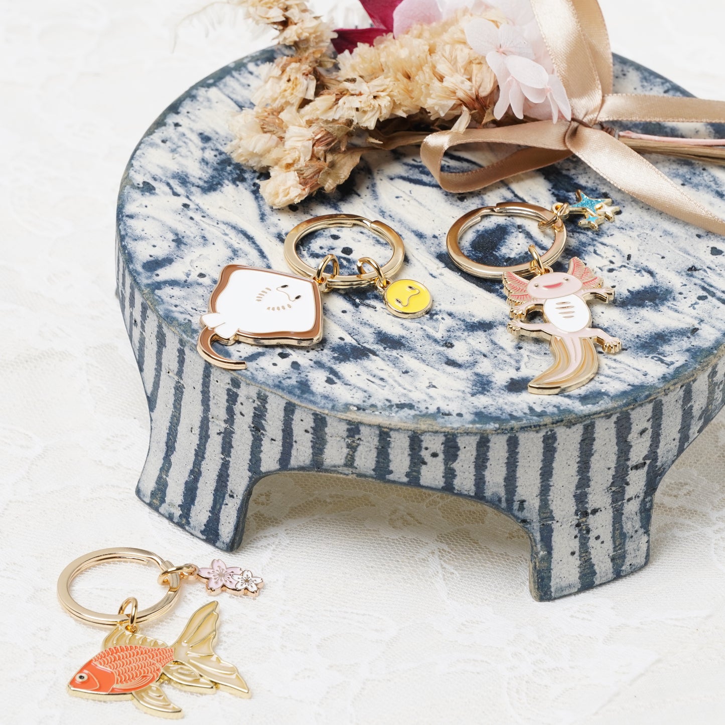 Animal Key Ring with Mini Charm stingray