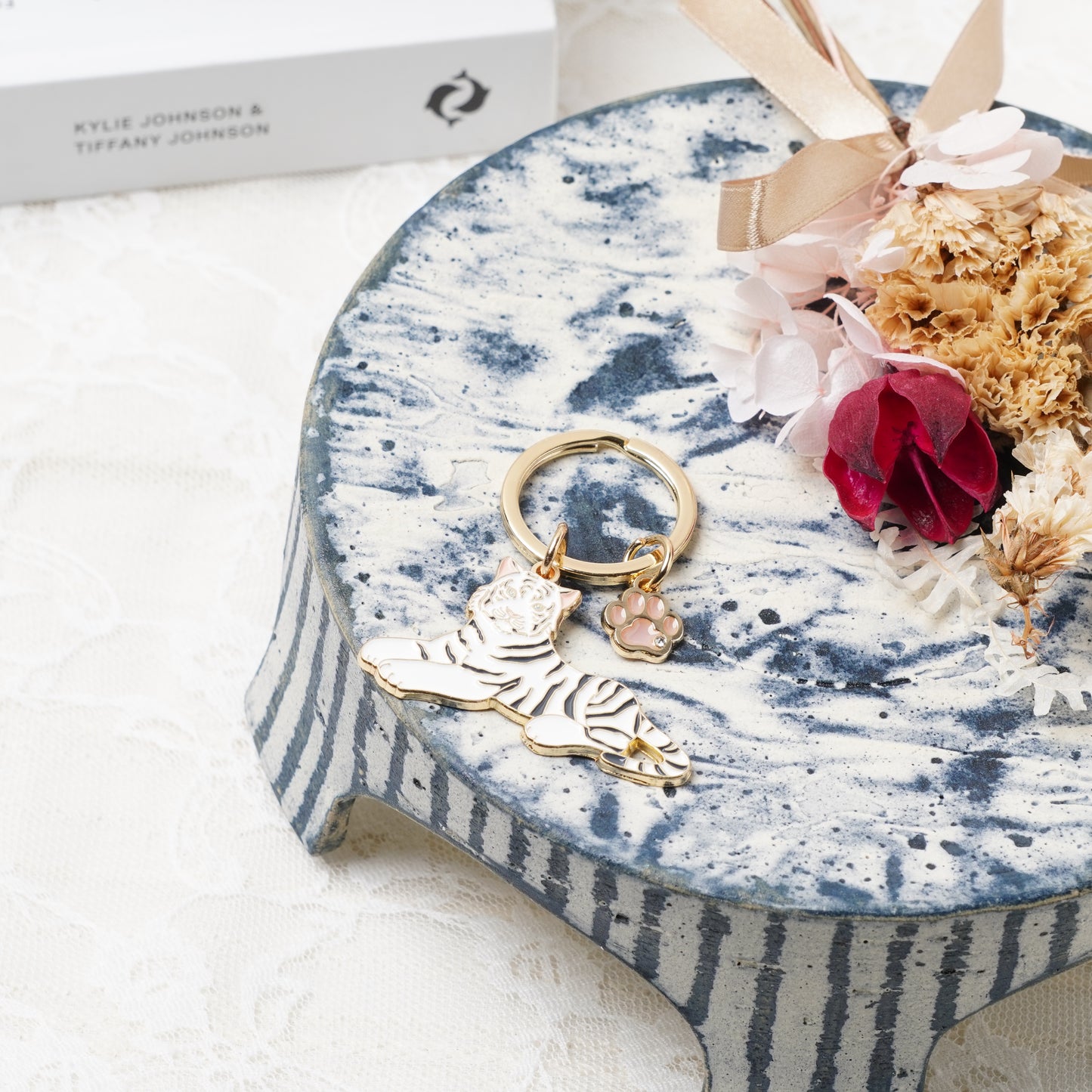 Animal Key Ring with Mini Charm White Tigar