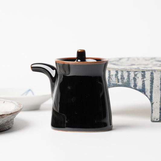 Hakusan Porcelain G-Type Soy Sauce Dispenser Small Black Ceramic 80ml
