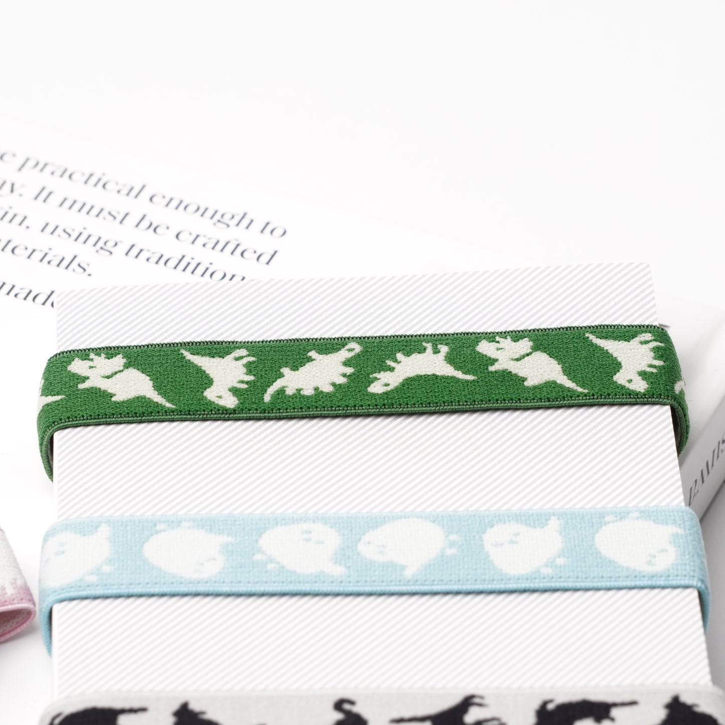 Dinosaur - Multi-Purpose Elastic Band for Bento Boxes, Books & Organizing