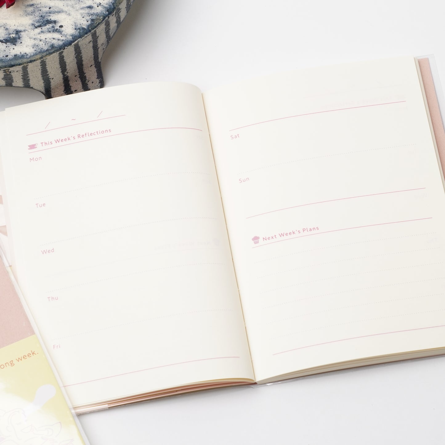 Weekend Tea Diary - English Edition Weekly Journal