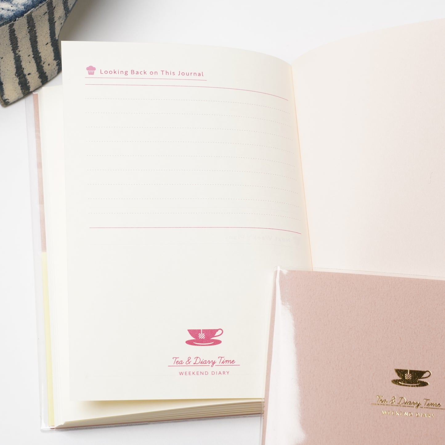 Weekend Tea Diary - English Edition Weekly Journal