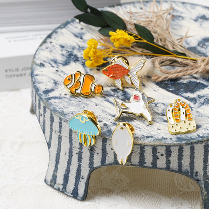 Goldfish Enamel Pin – Cute Aquarium Fish Badge for Backpacks & Gifts