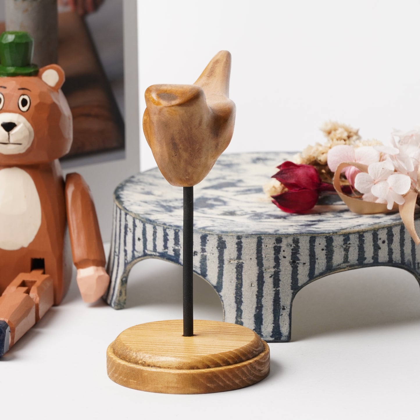 Creer NEIN MARKE Wooden Bird Stand