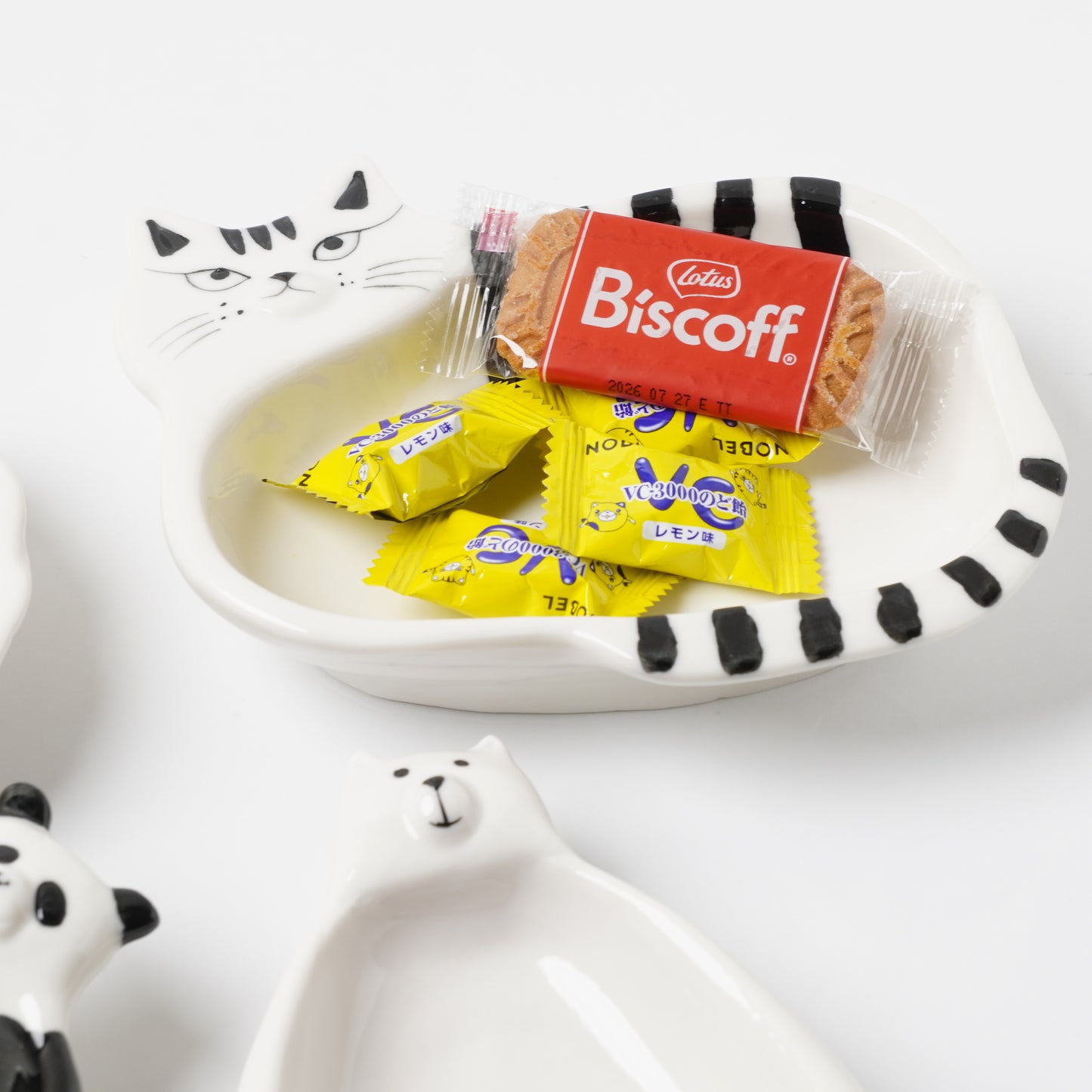 Creer Scenery Vase Animal Motif Ceramic Tray - Cat