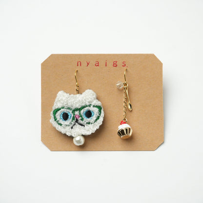 Cat Earrings (Piercing)