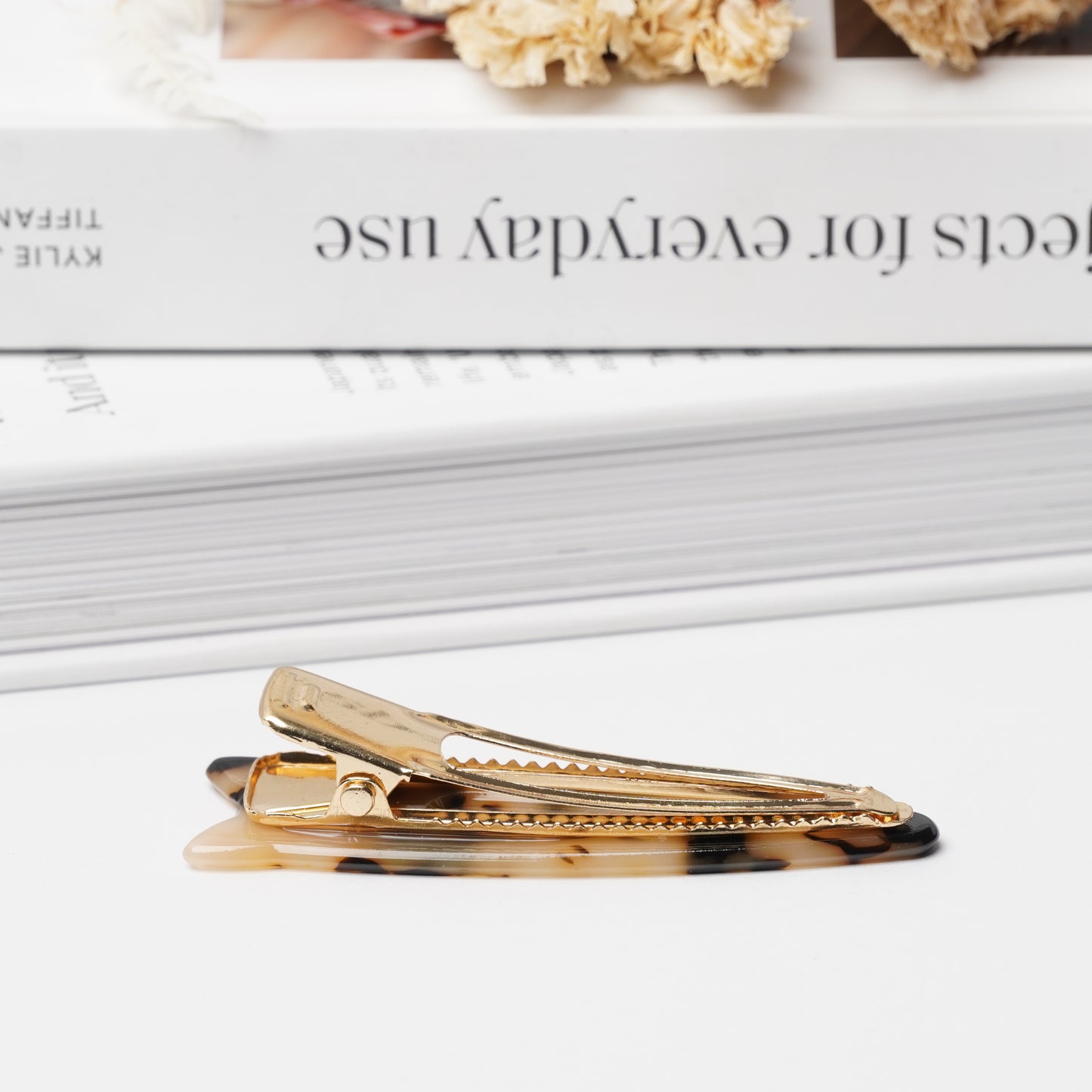 Cat Fork Hair Clip – Resin & Metal Alloy