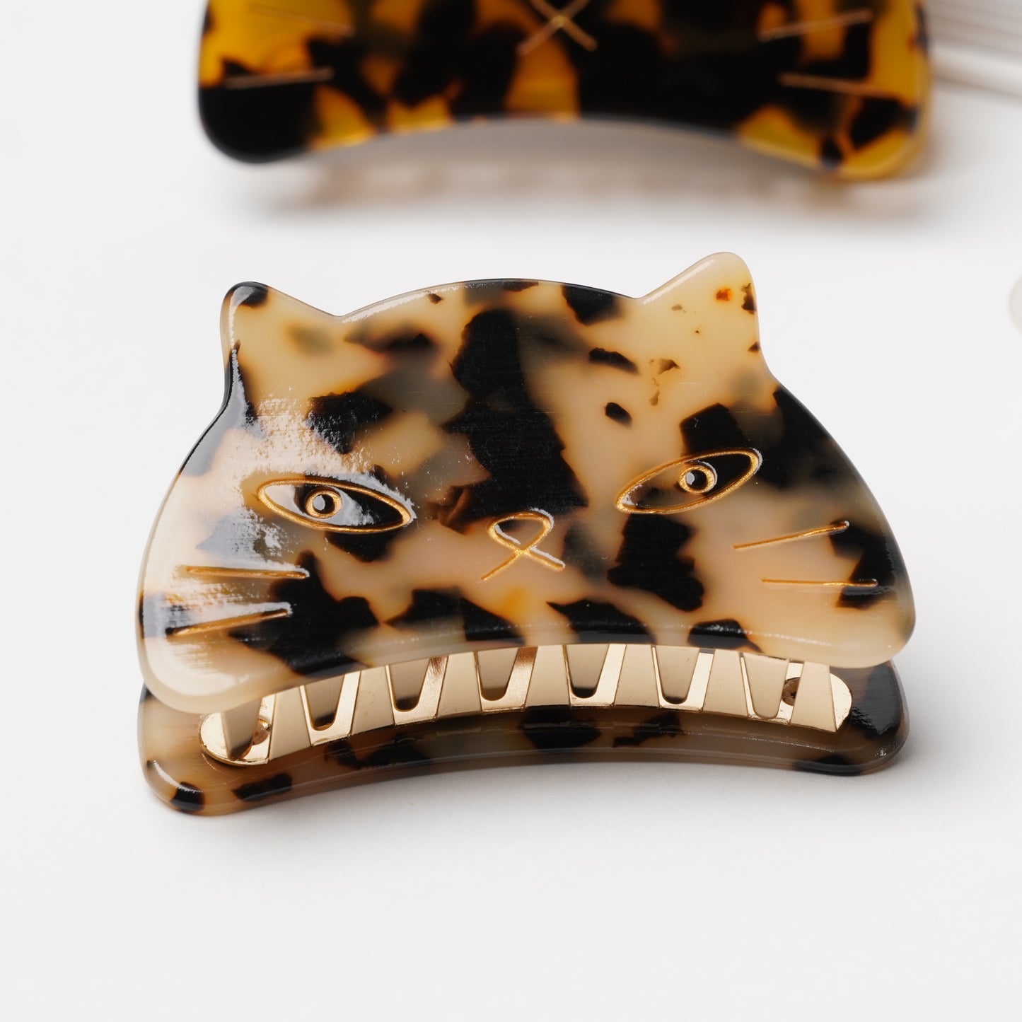 Cat Face Hair Clip – Resin & Metal Alloy