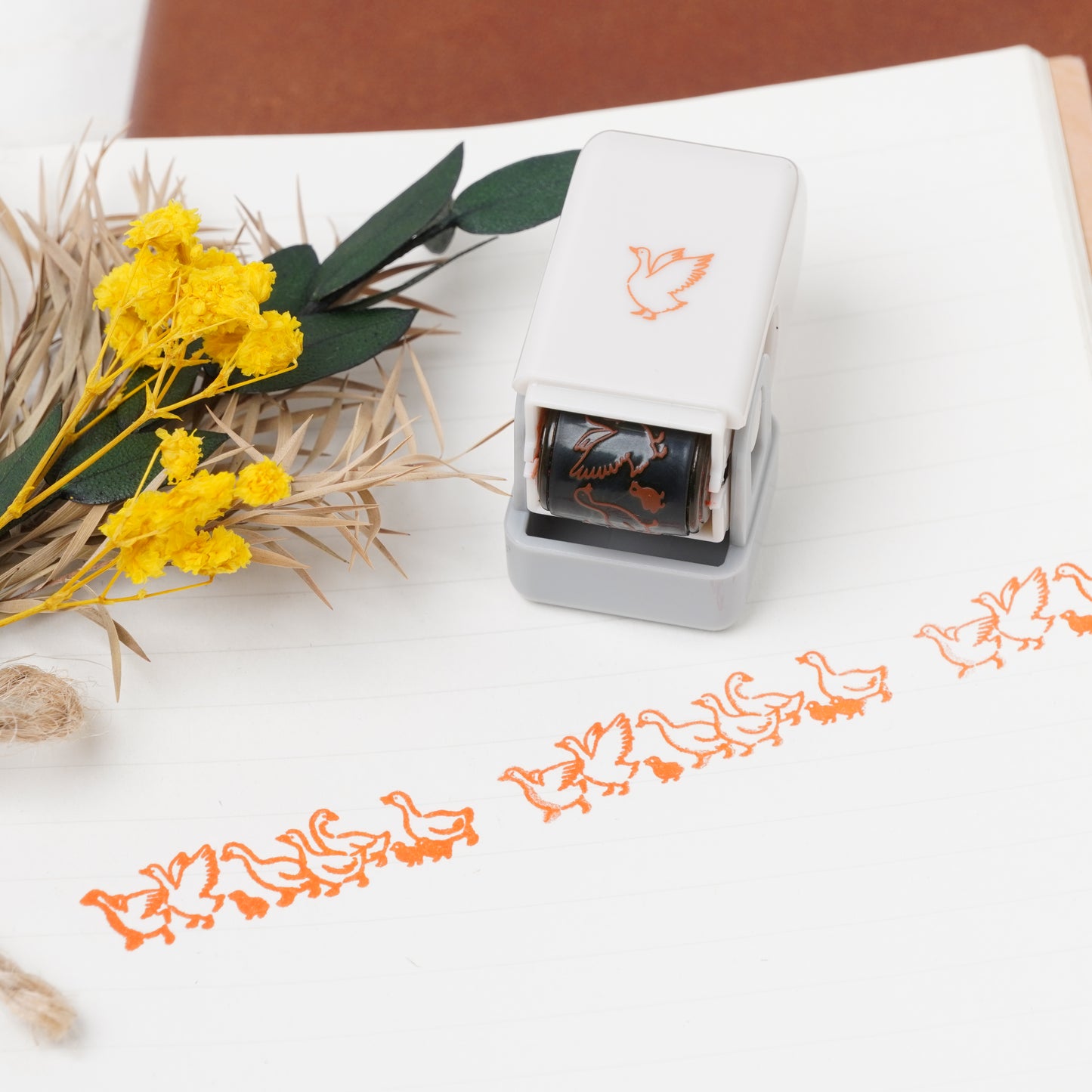 EL COMMUN Loop Stamp - Ducks