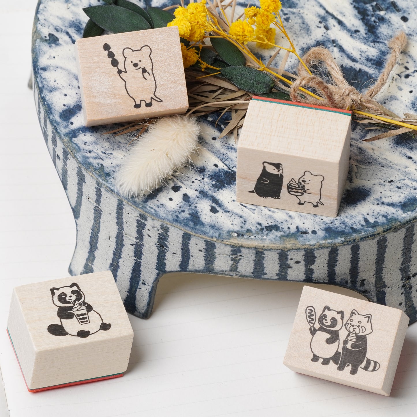 Wooden Stamp Set of 4 - Yamanohacho Neighborhood Animals Walk and Eat