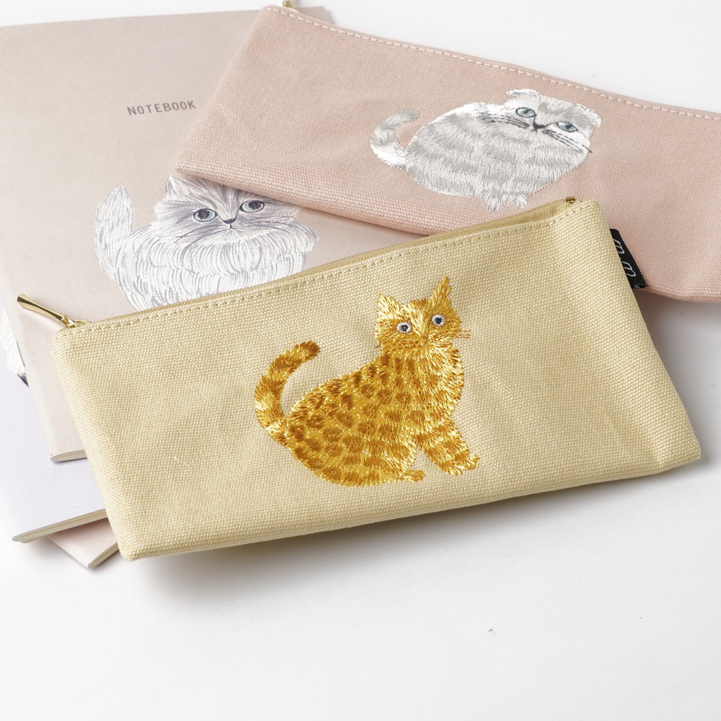 Cat pencil case rosette