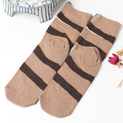 Kusetsuyo Mejirooshi Socks – Mocha Dachshund
