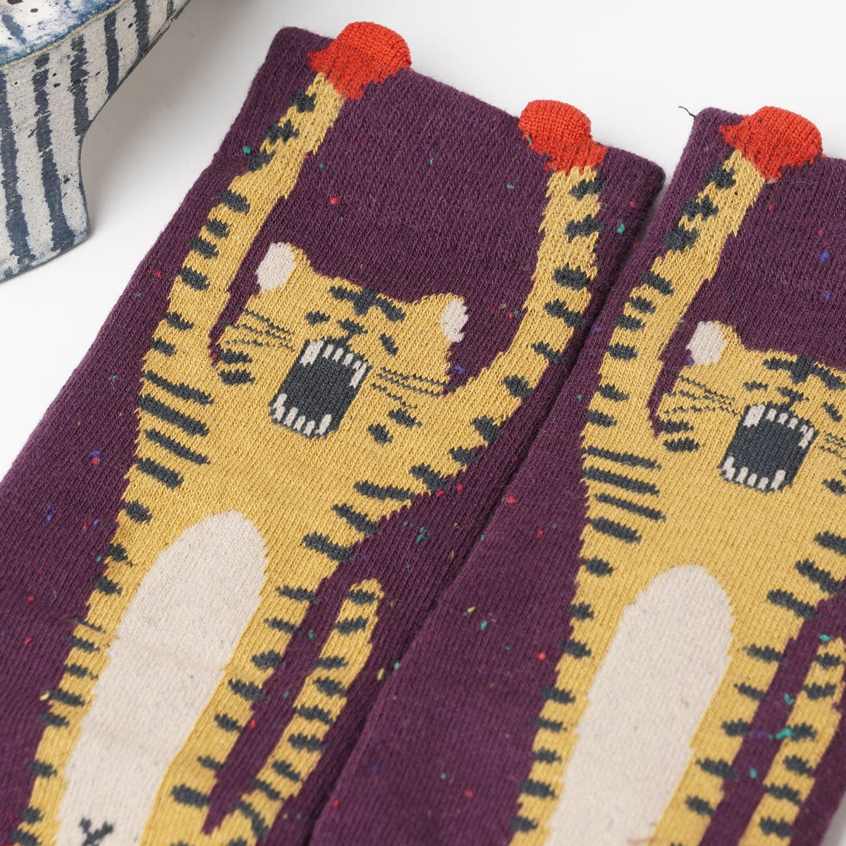 Kusetsuyo Boxing Tiger Socks – Dark Purple