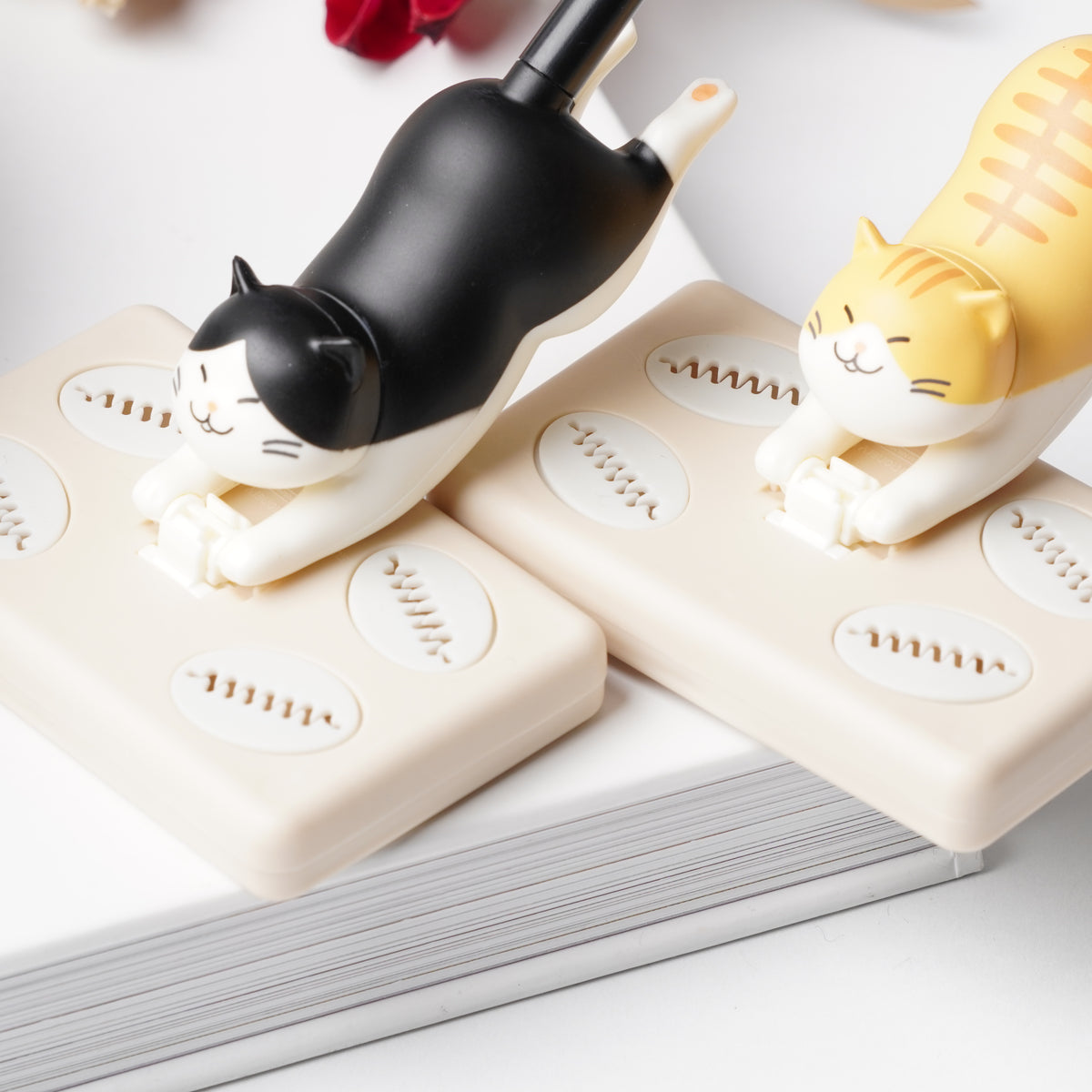 Fuki Mar Tissue Desktop Cleaner - Tabby Cat