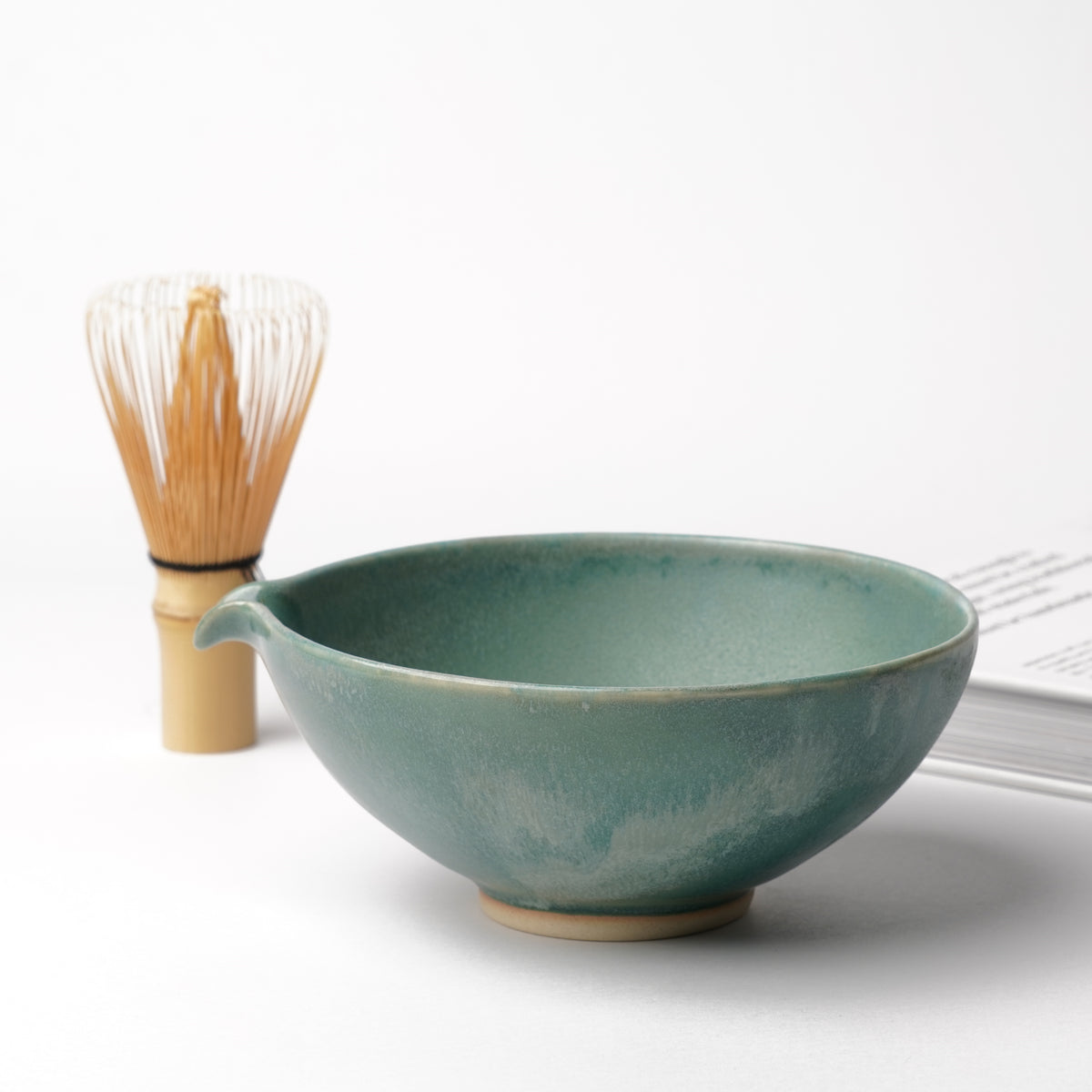 Hasamiyaki Ware Spouted Bowl