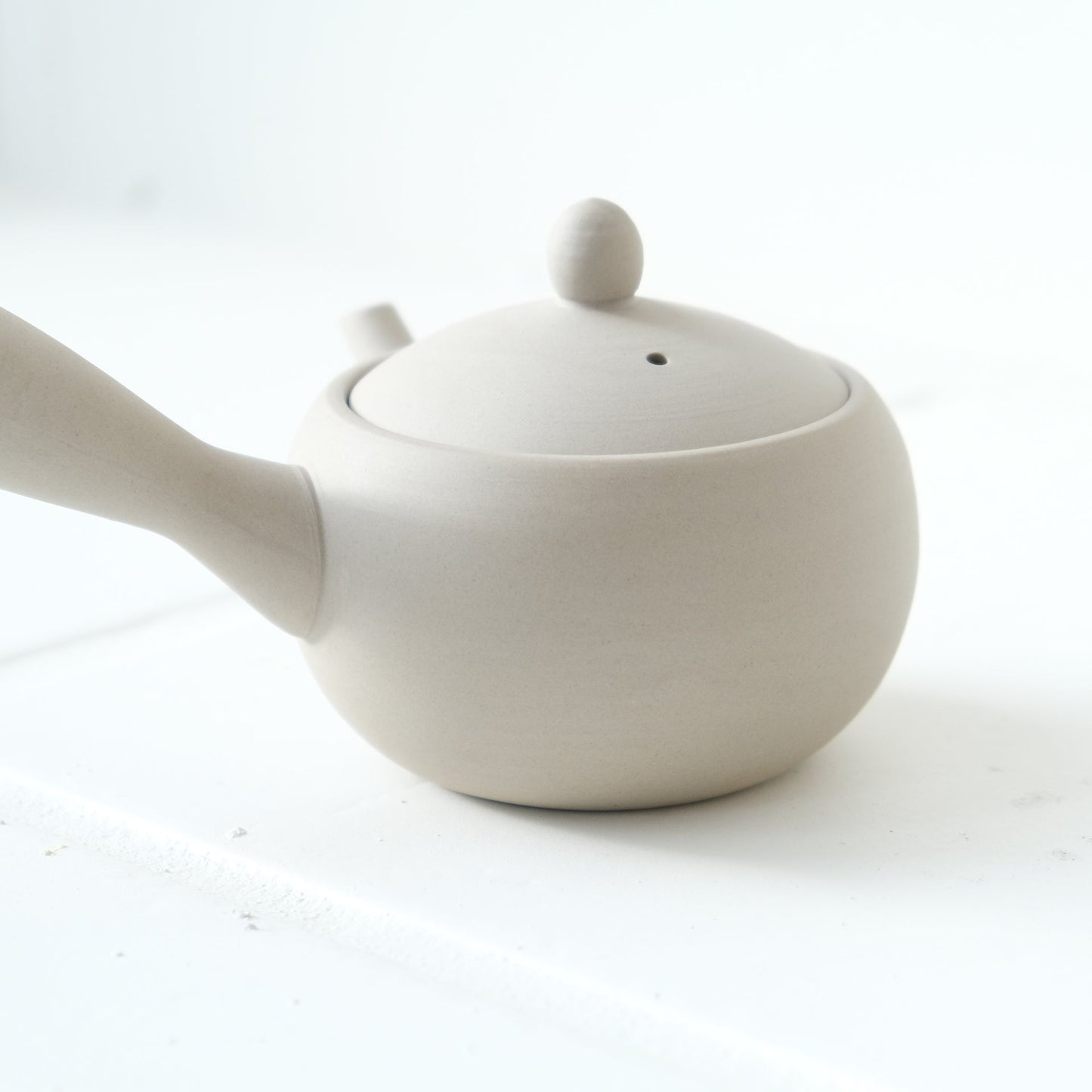 Nankei Tea Pot Large Sand An